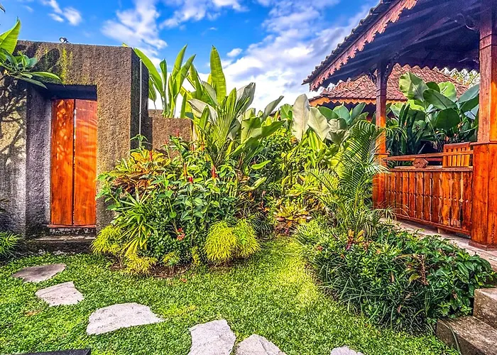 Padiku Semana Private Pool *